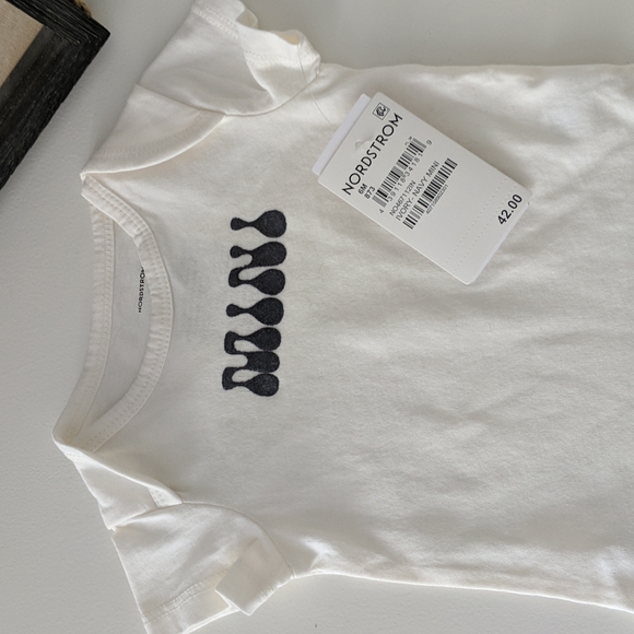 *4/$20* Nordstrom Baby bodysuit NWT - Picture 2 of 5